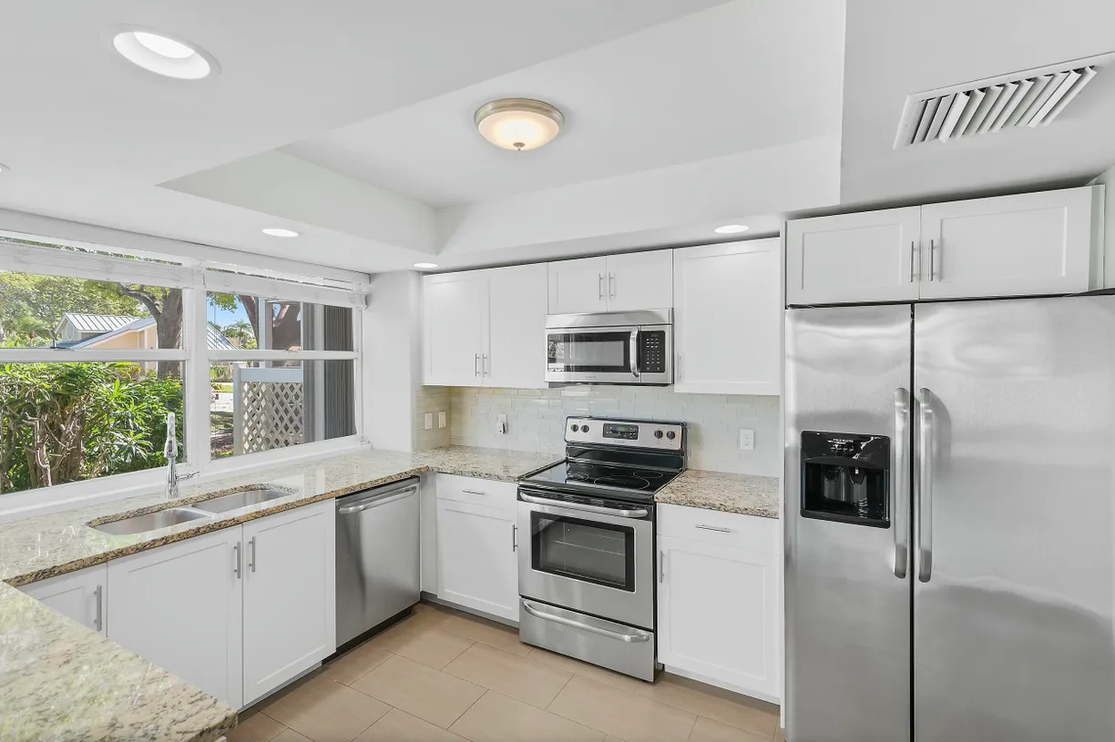 South Florida Real Estate | View 2701 Amherst Court | Listing