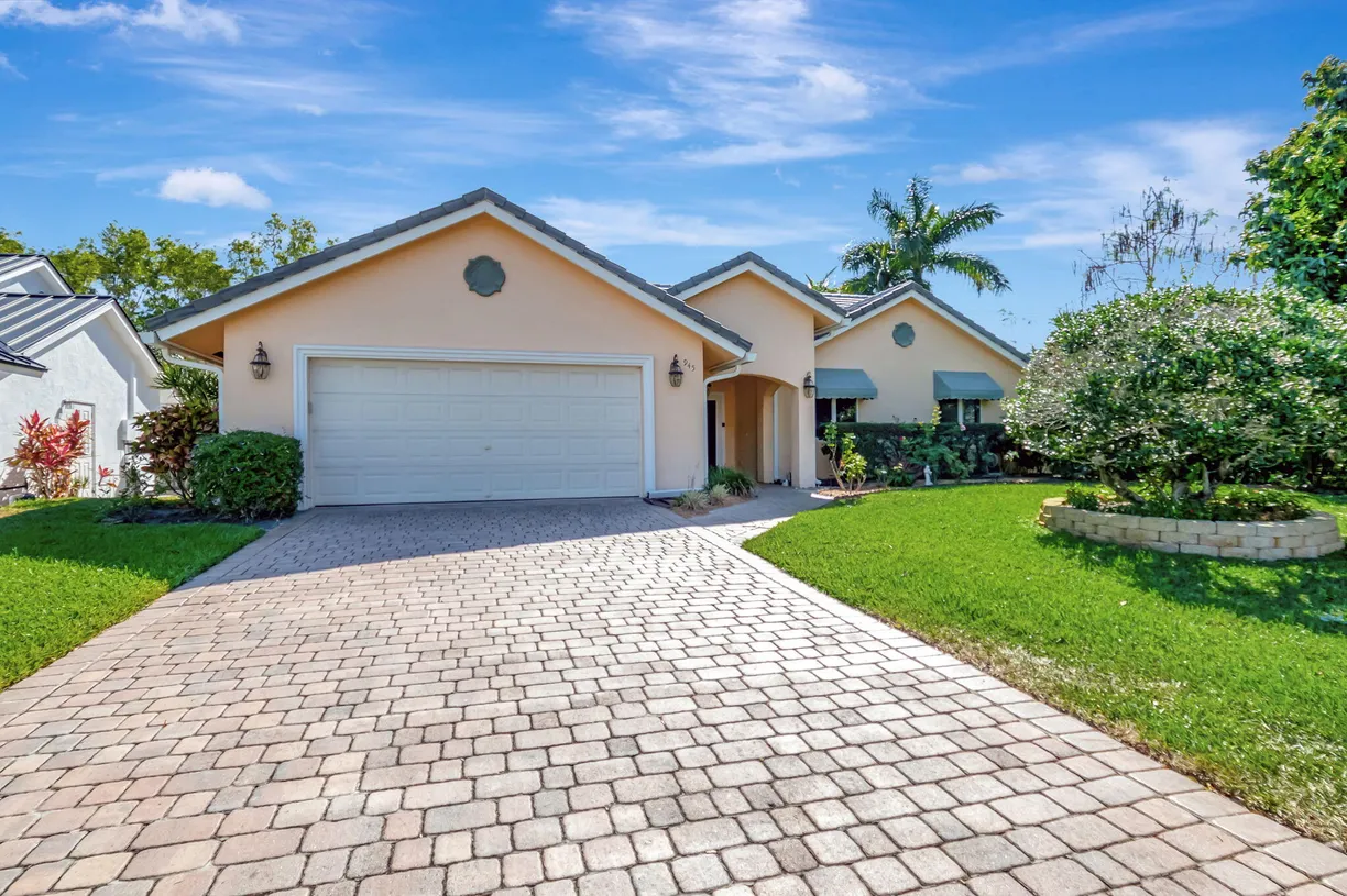 South Florida Real Estate | View 945 Greensward Lane | Listing