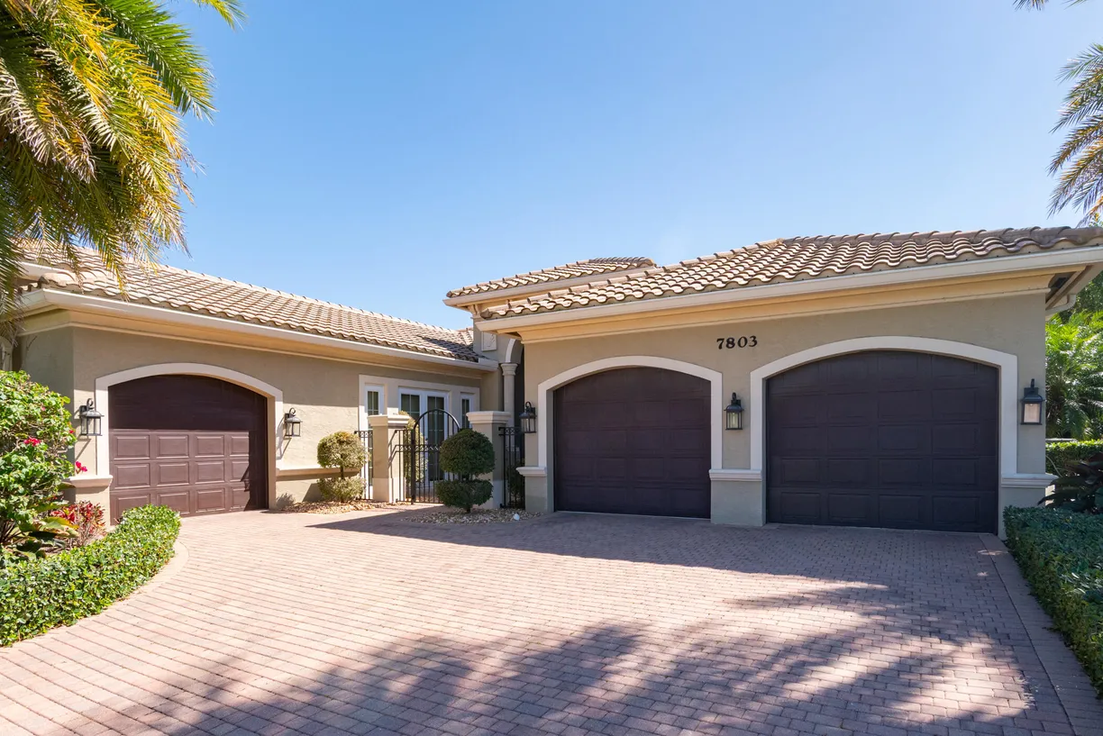 South Florida Real Estate | View 7803 Maywood Crest Drive | Listing