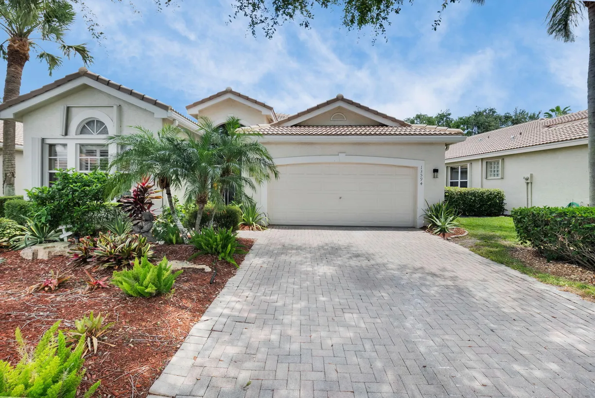 South Florida Real Estate | View 13594 Morocca Lake Lane | 3 Beds, 2 Baths