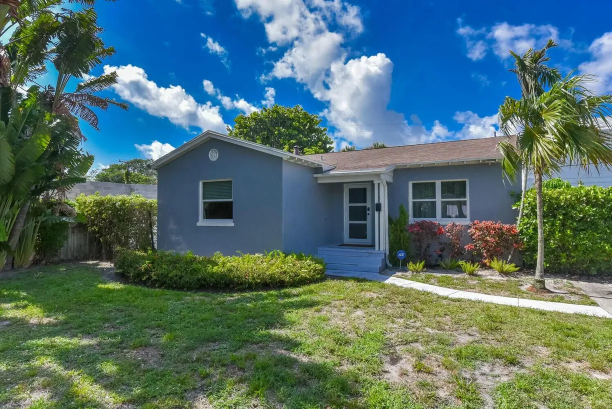 South Florida Real Estate | View 340 Russlyn Drive | Listing