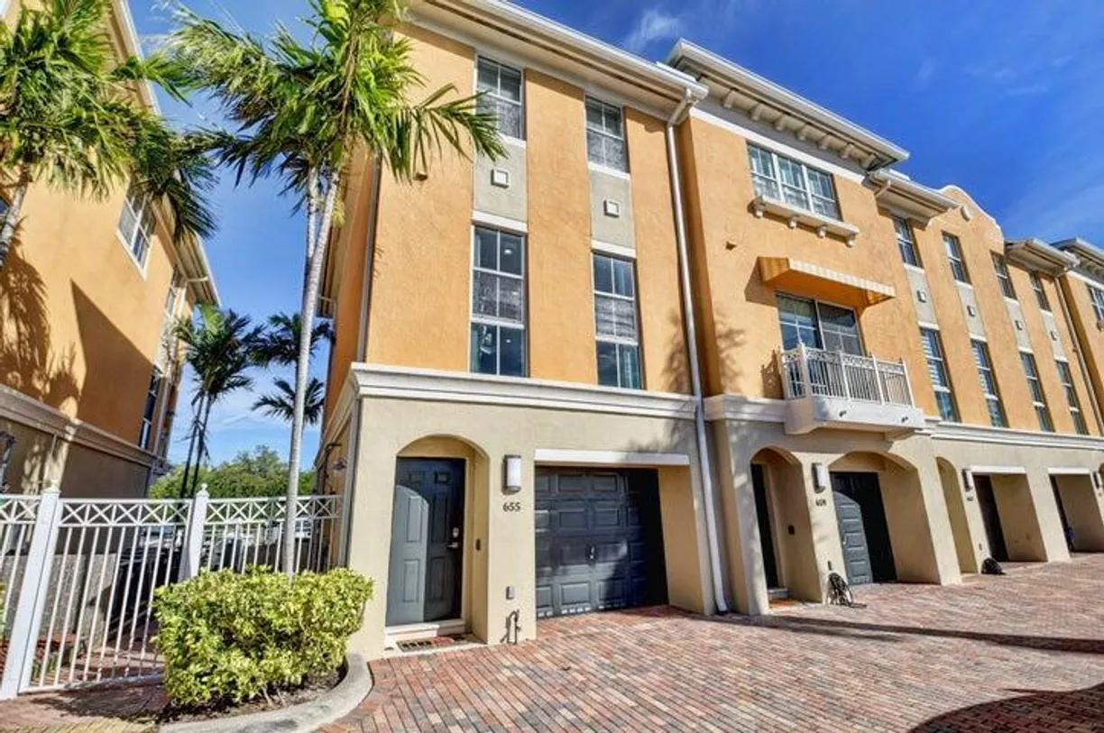 South Florida Real Estate | View 655 Casa Loma Boulevard | Listing