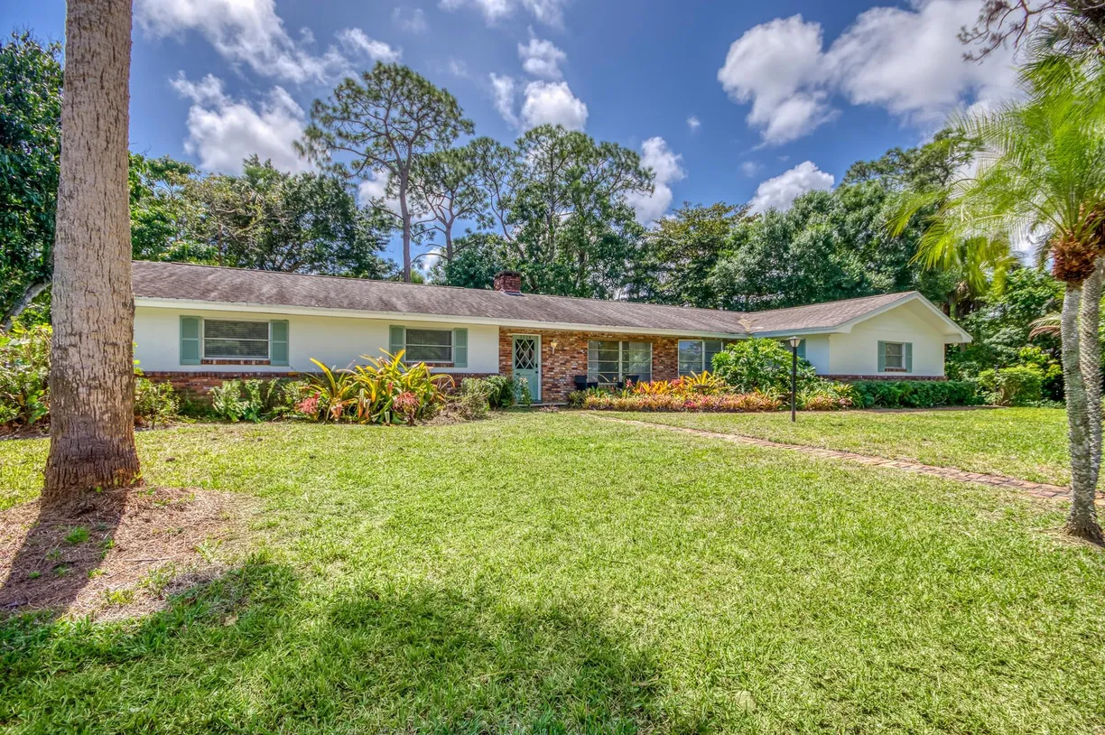 South Florida Real Estate | View 5528 Hibiscus Road | Listing