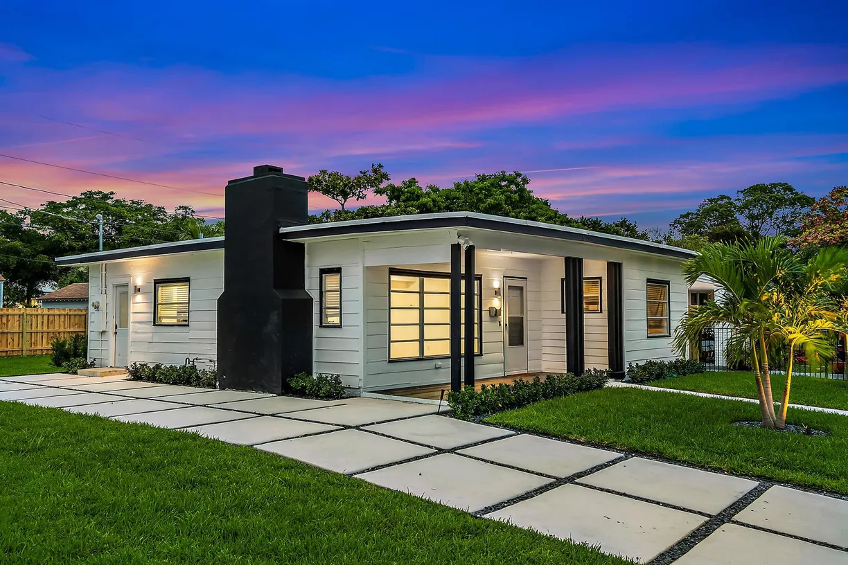 South Florida Real Estate | View 931 33rd Street | 2 Beds, 1 Bath