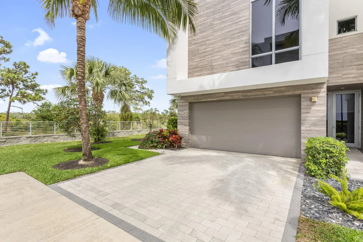 South Florida Real Estate | View 4240 NW 17th Avenue | Listing