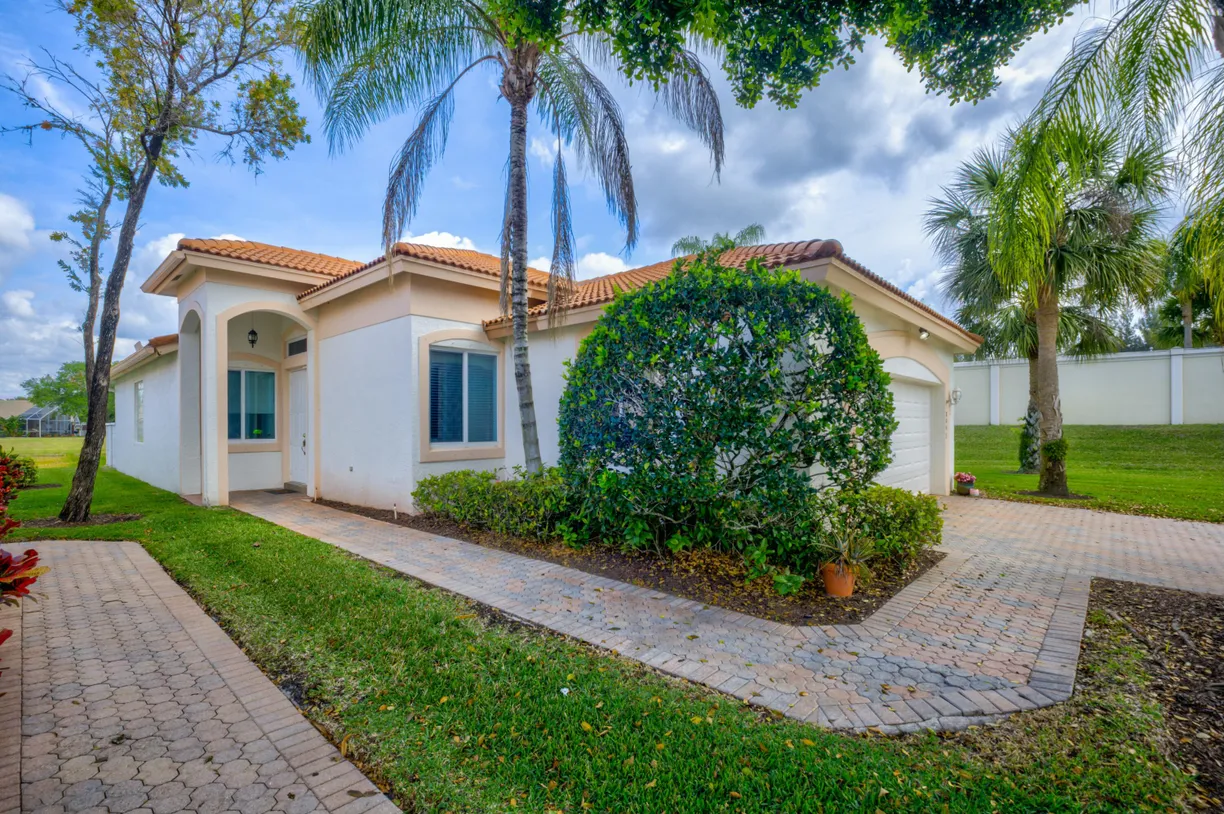 South Florida Real Estate | View 8047 Brindisi Lane | Listing
