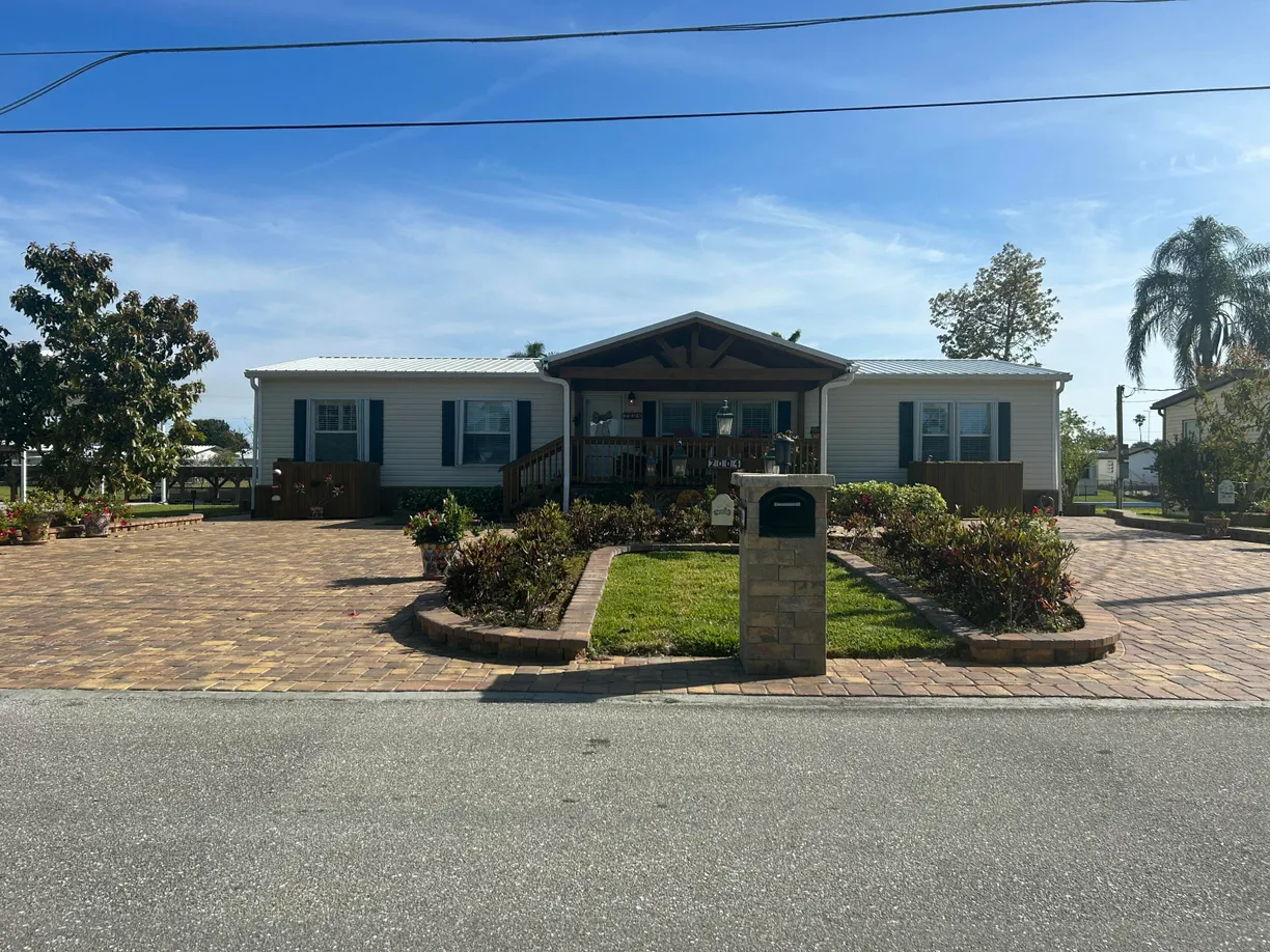 South Florida Real Estate | View 2004 SE 30th Street | 4 Beds, 2 Baths