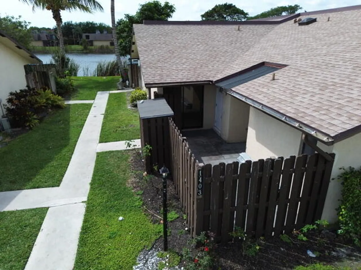 South Florida Real Estate | View 1403 Waterview Circle | 2 Beds, 2 Baths
