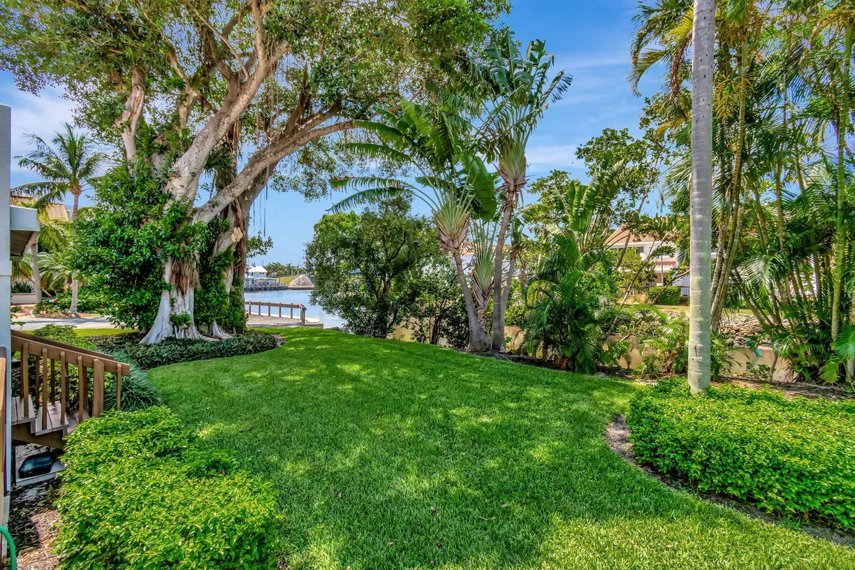 South Florida Real Estate | View 5560 N Ocean Boulevard, A | Listing