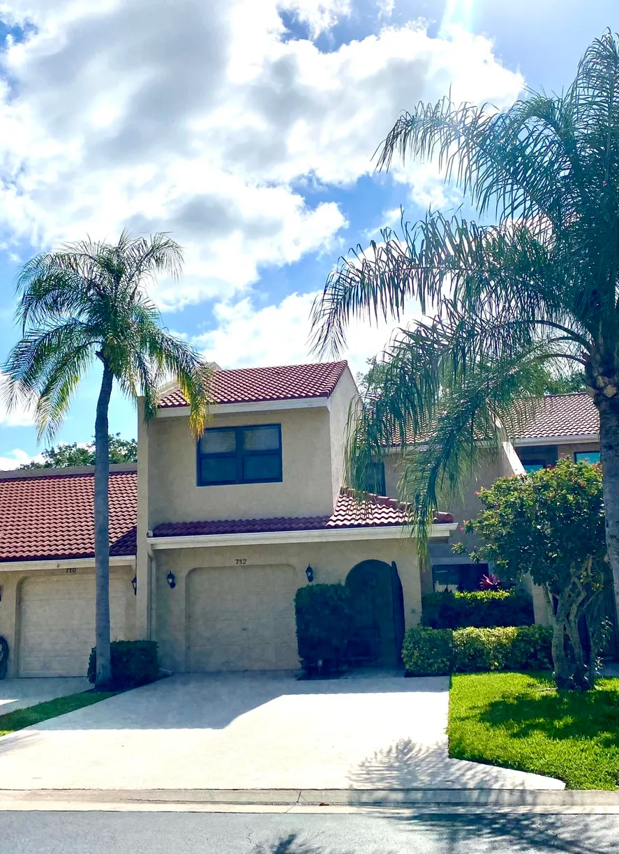 South Florida Real Estate | View 712 Windermere Way | 3 Beds, 2 Baths