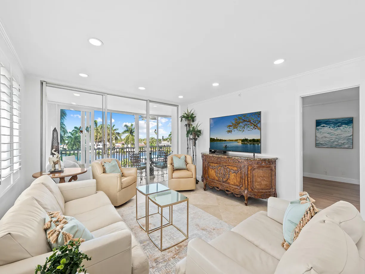 South Florida Real Estate | View 3224 S Ocean Boulevard, 516-B | 2 Beds, 2 Baths