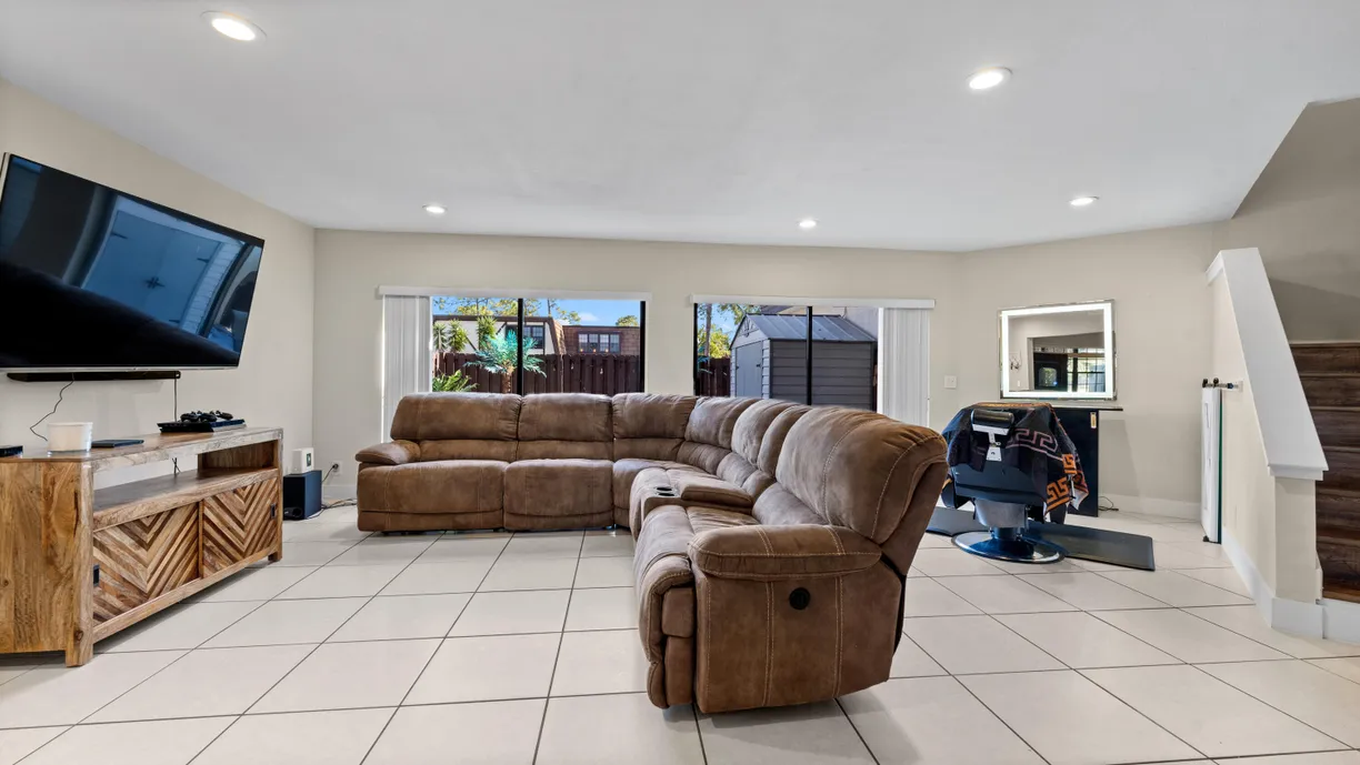 South Florida Real Estate | View 154 Weybridge Circle, B | Listing