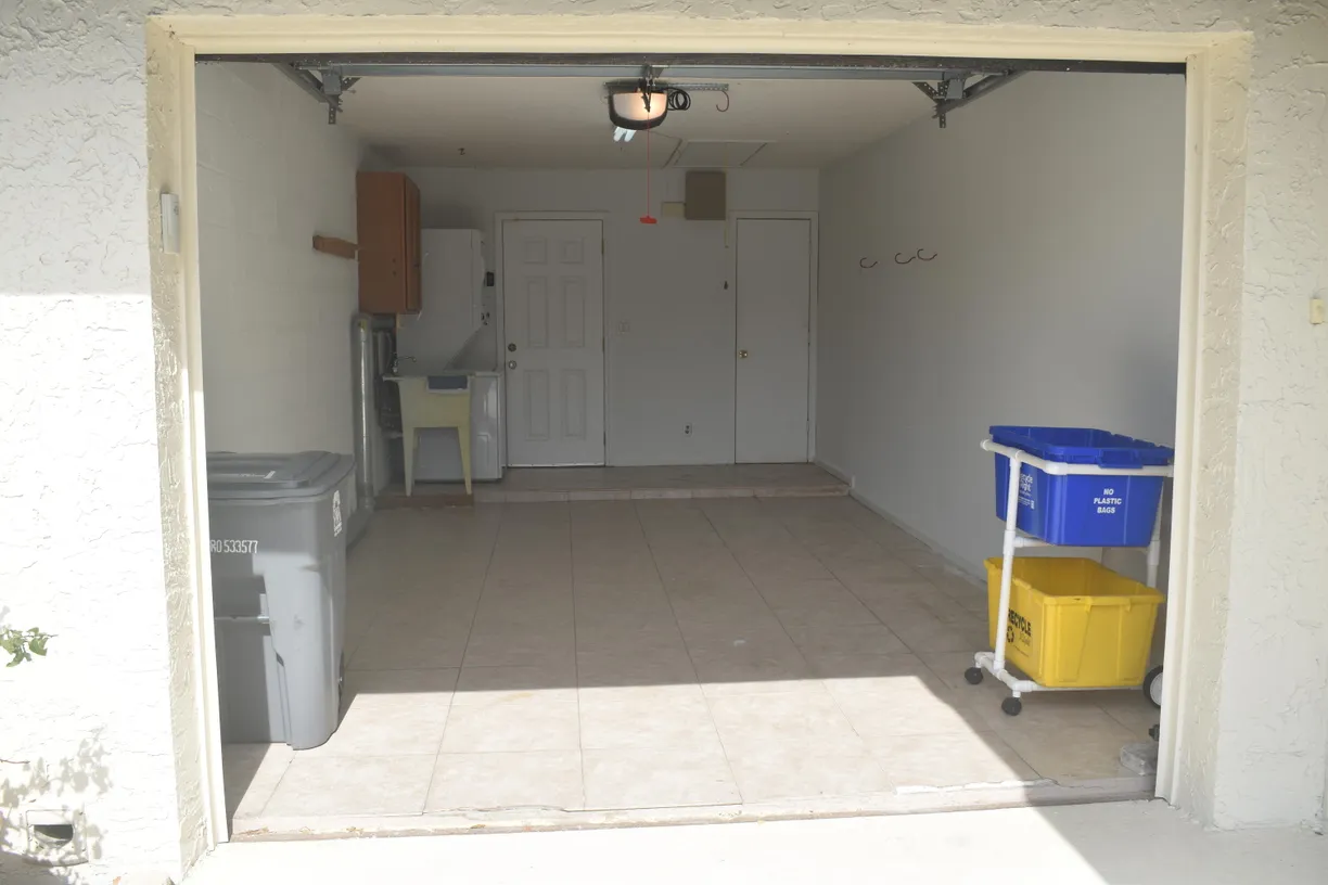 South Florida Real Estate | View 4695 Robinwood Place, B | Listing