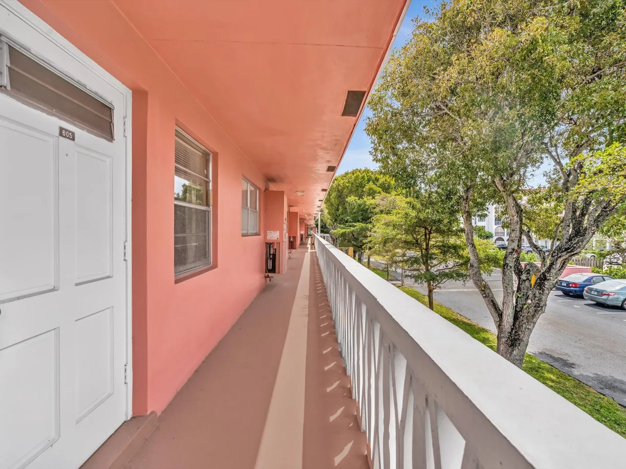 South Florida Real Estate | View 300 NE 20th Street, 605 | Listing