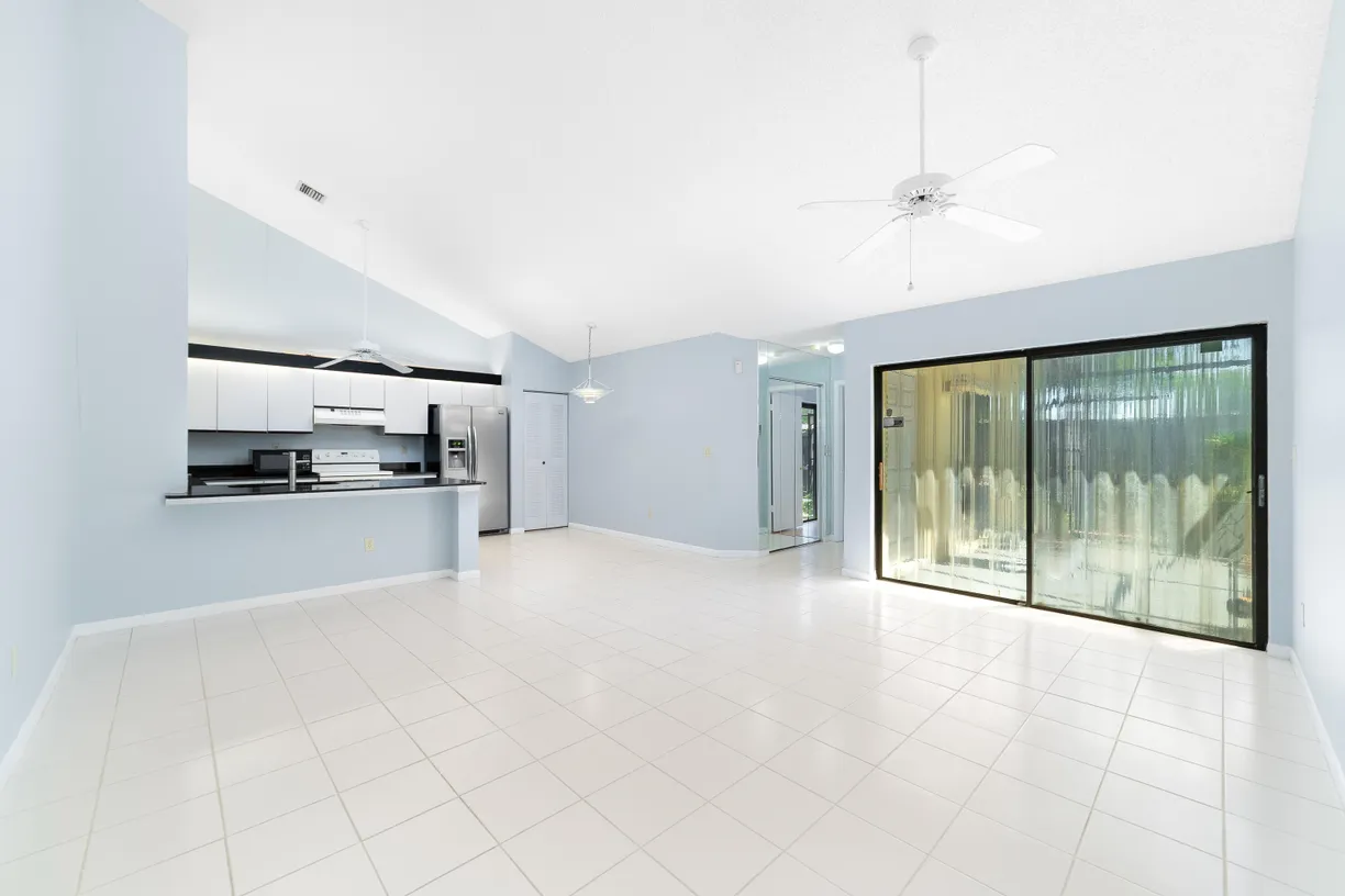 South Florida Real Estate | View 1139 Summit Trail A Circle, A | Listing