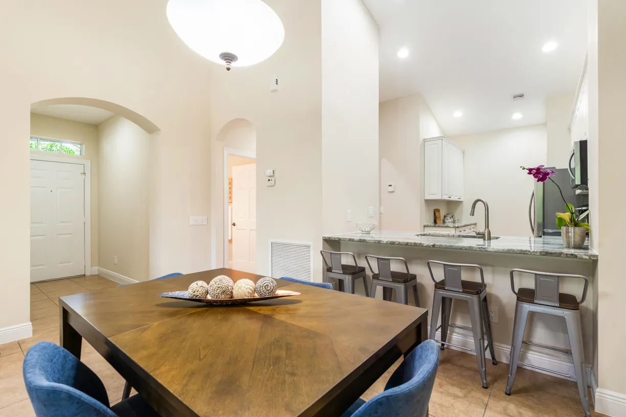 South Florida Real Estate | View 4325 Cross Court | Listing