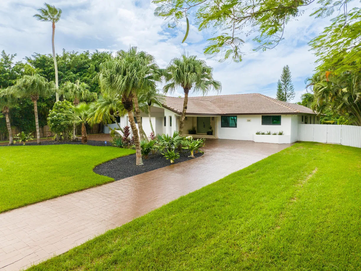 South Florida Real Estate | View 420 SW 128th Avenue | Listing