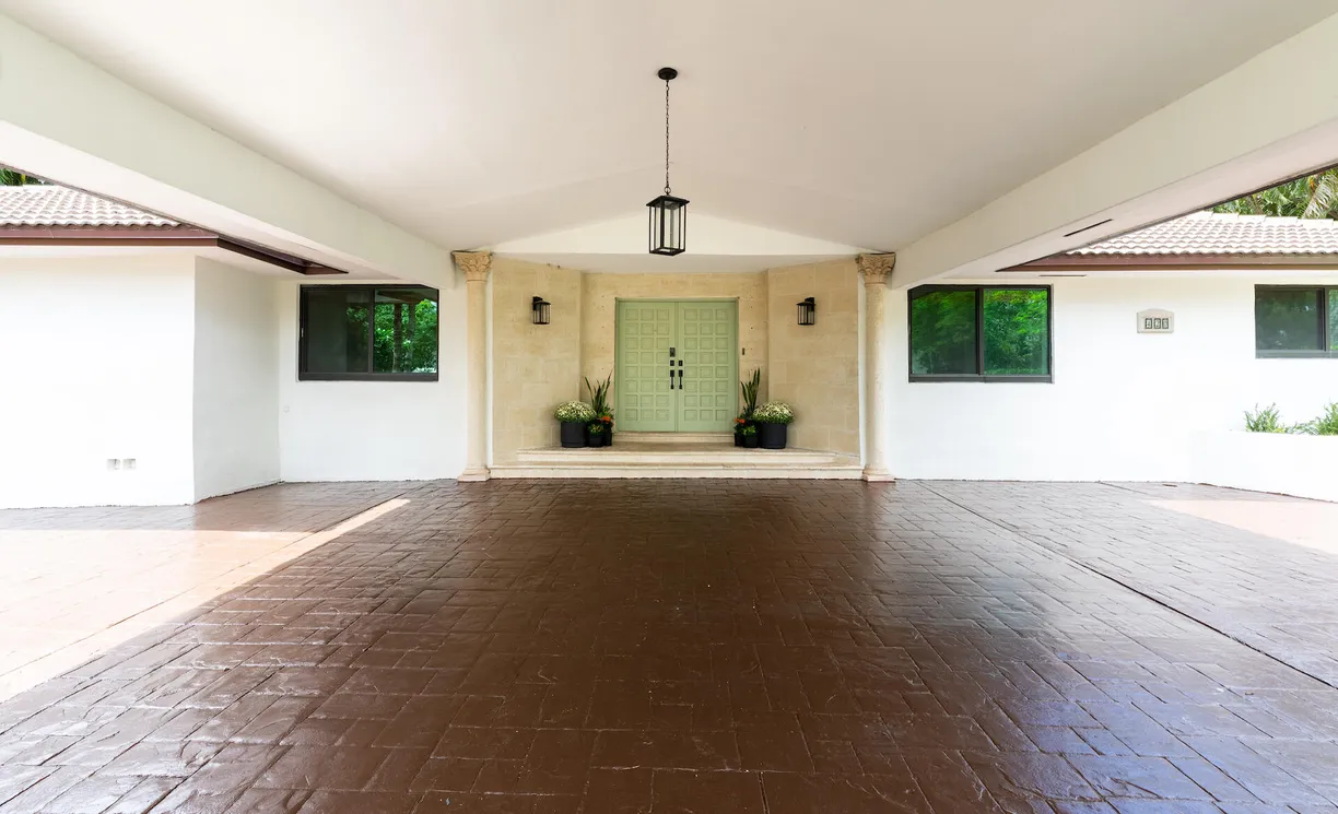 South Florida Real Estate | View 420 SW 128th Avenue | Listing