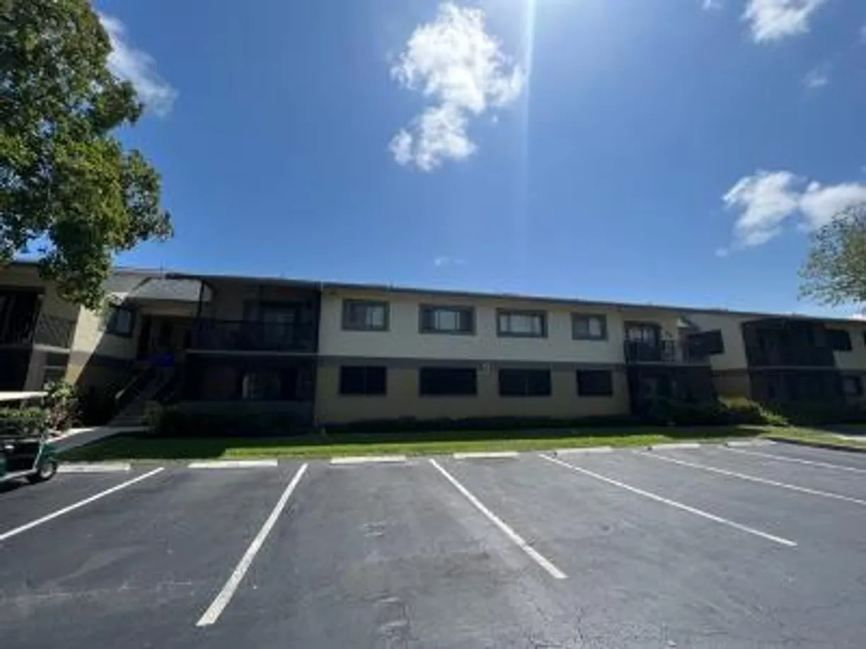 South Florida Real Estate | View 545 Trace Circle, 204 | 2 Beds, 2 Baths