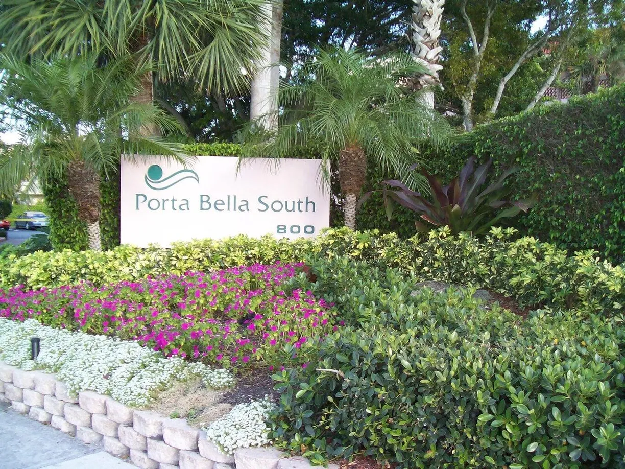 South Florida Real Estate | View 800 Jeffery 202 Street, 202 | Listing