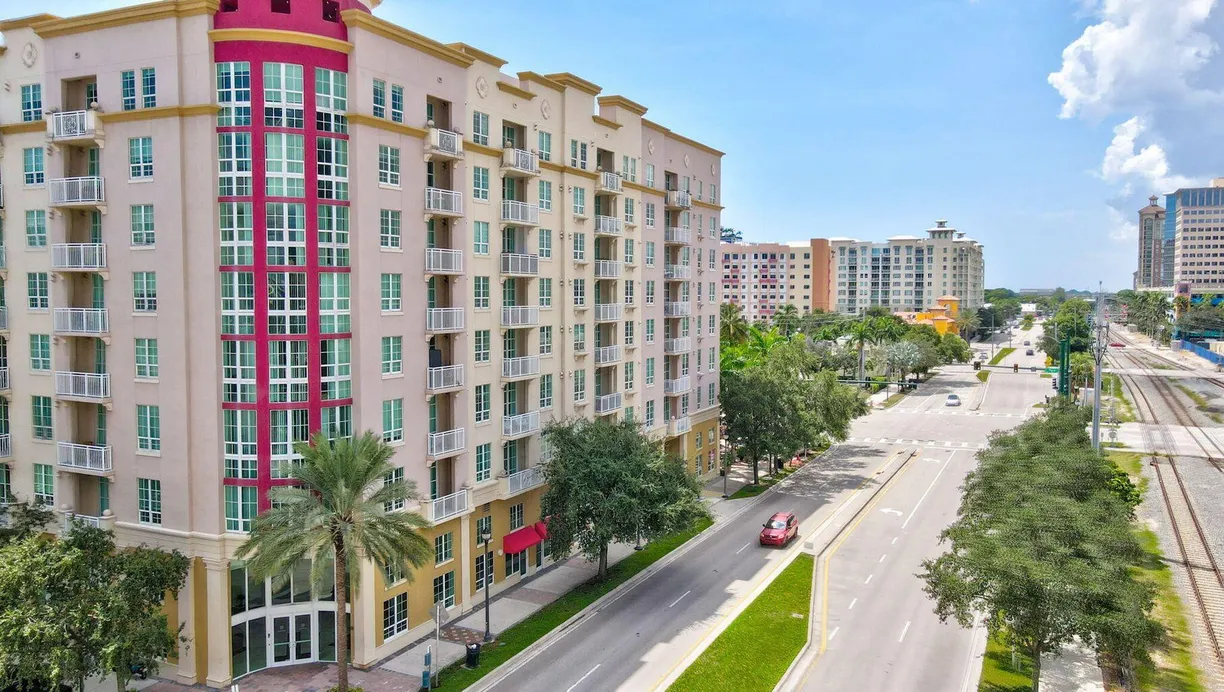 South Florida Real Estate | View 410 Evernia Street, 631 | 2 Beds, 2 Baths
