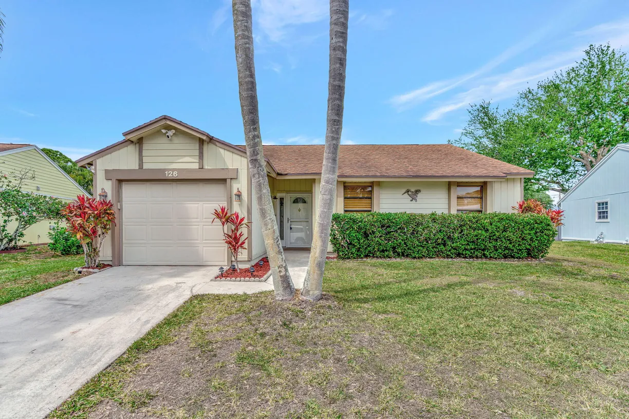South Florida Real Estate | View 126 Greentree Circle | 3 Beds, 2 Baths