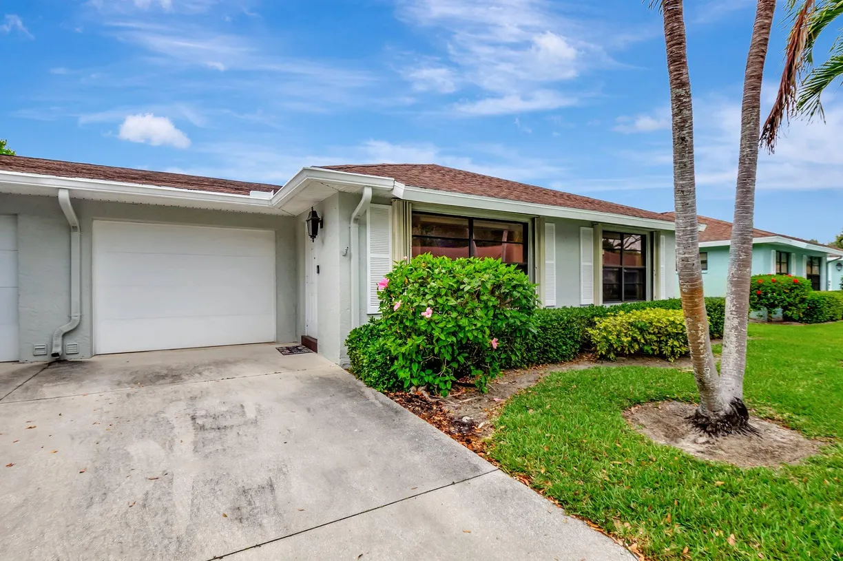 South Florida Real Estate | View 9765 Pecan Tree Drive, B | Listing