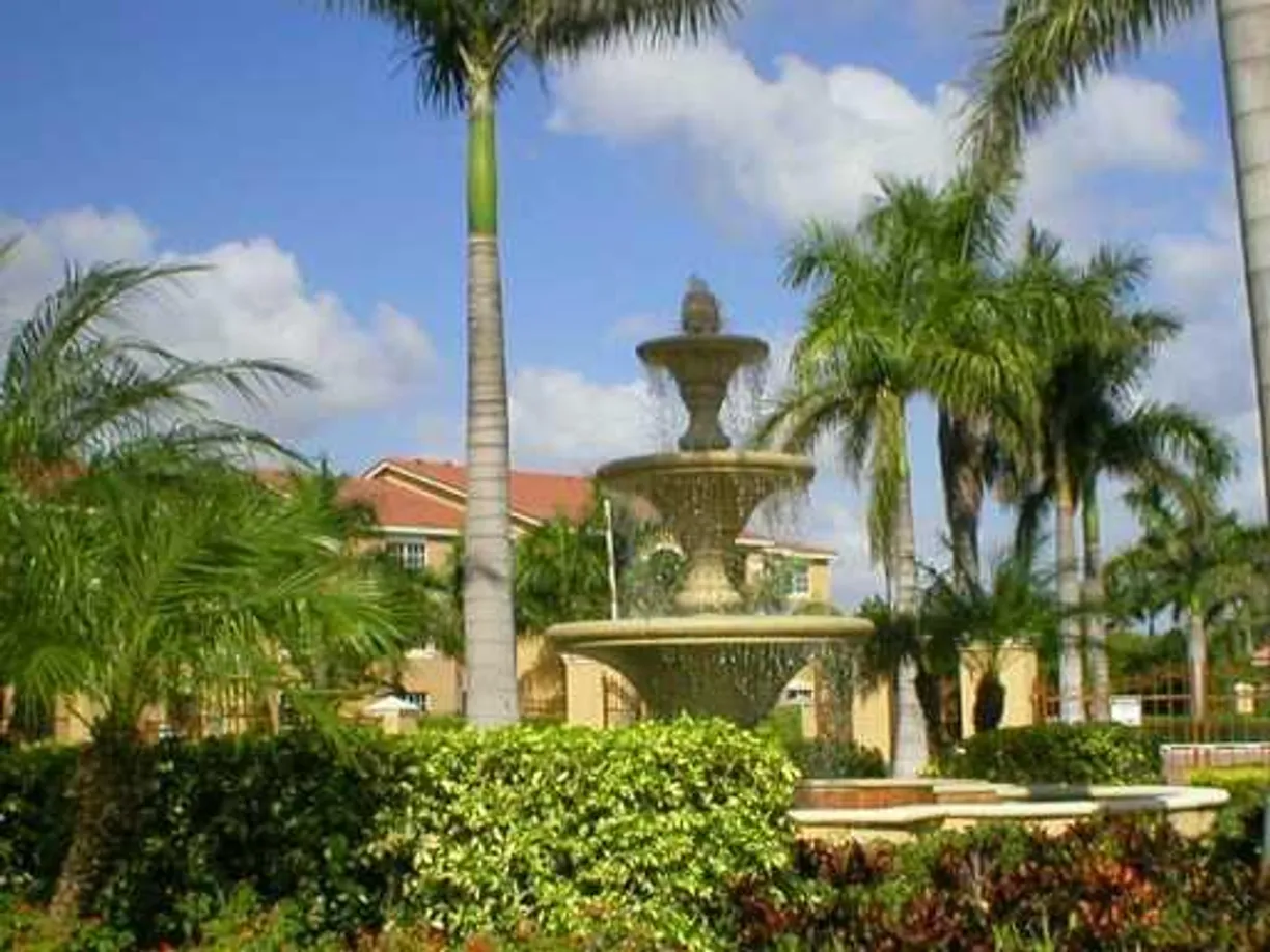 South Florida Real Estate | View 4271 San Marino Boulevard, 208 | 1 Bed, 1 Bath