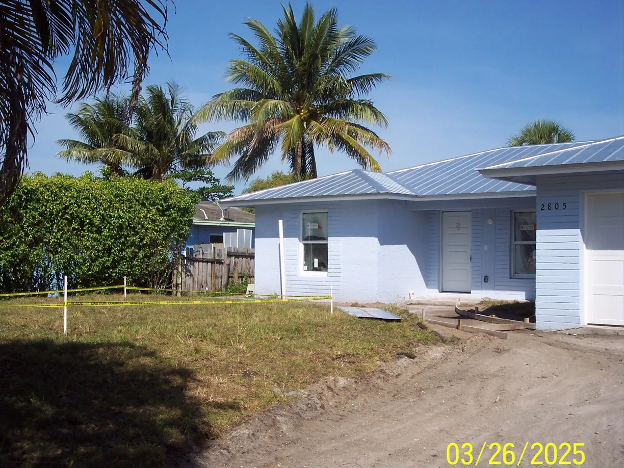 South Florida Real Estate | View 2805 SE Carroll Street | Listing