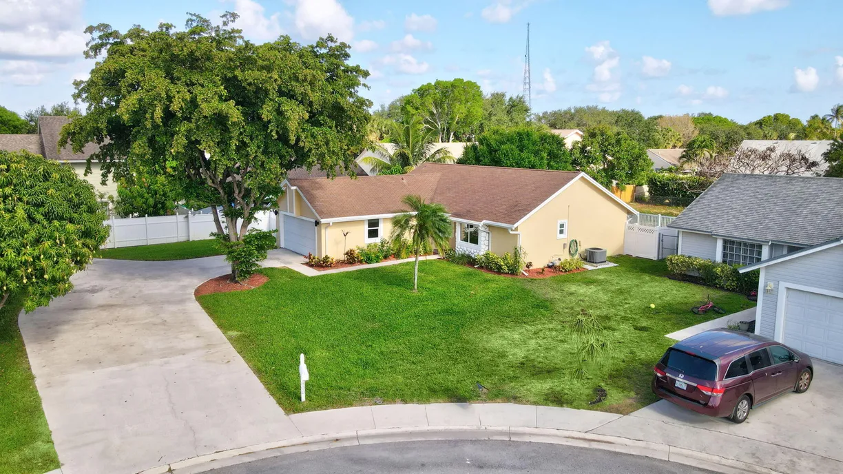 South Florida Real Estate | View 1800 Banyan Creek Circle | 3 Beds, 2 Baths