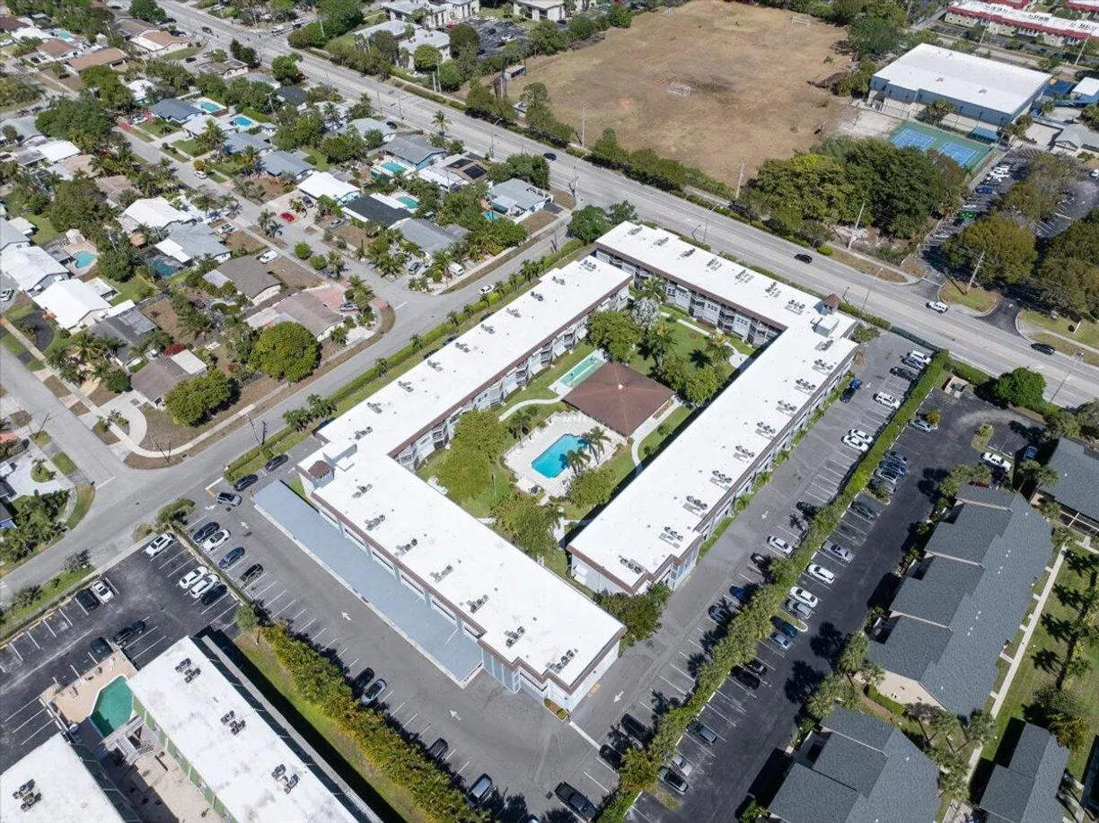 South Florida Real Estate | View 1040 SE 4th Avenue, 322 | Listing
