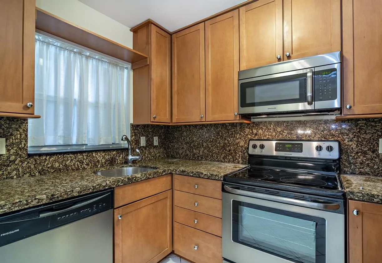South Florida Real Estate | View 139 Sunrise Avenue, 2110 | Listing