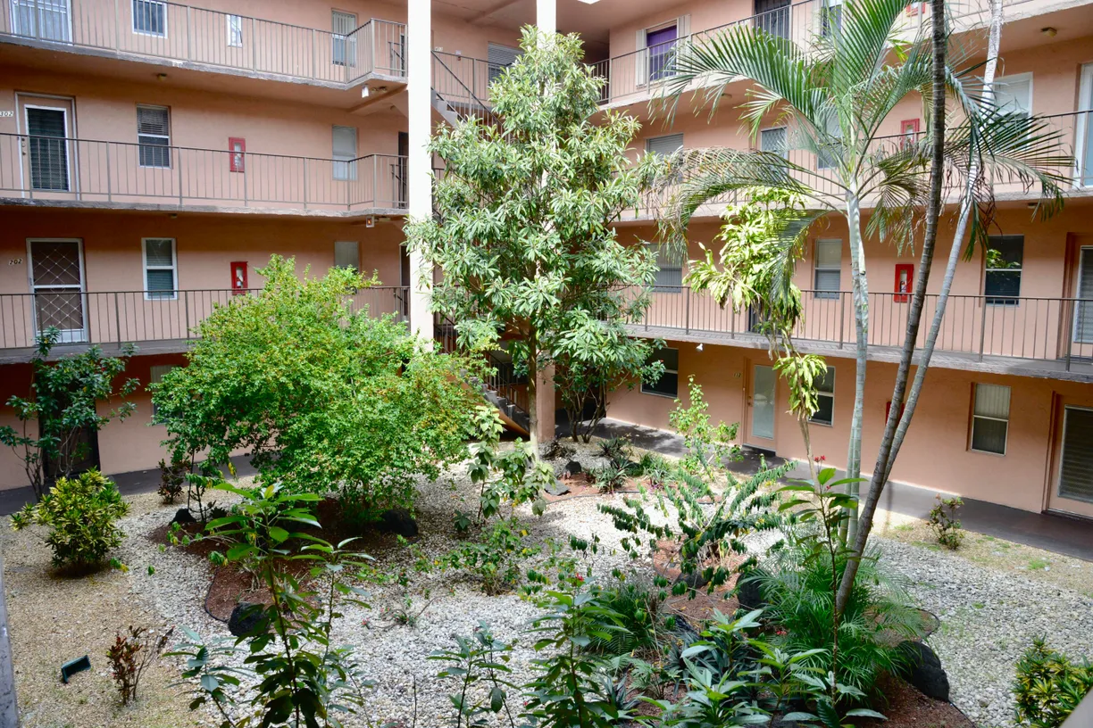 South Florida Real Estate | View 2841 Somerset Drive, 217 | Listing