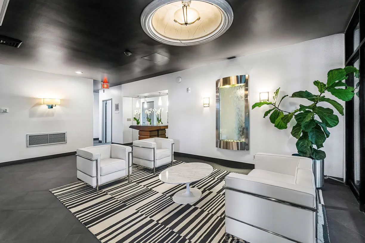 South Florida Real Estate | View 2400 Presidential Way, 302 | Listing
