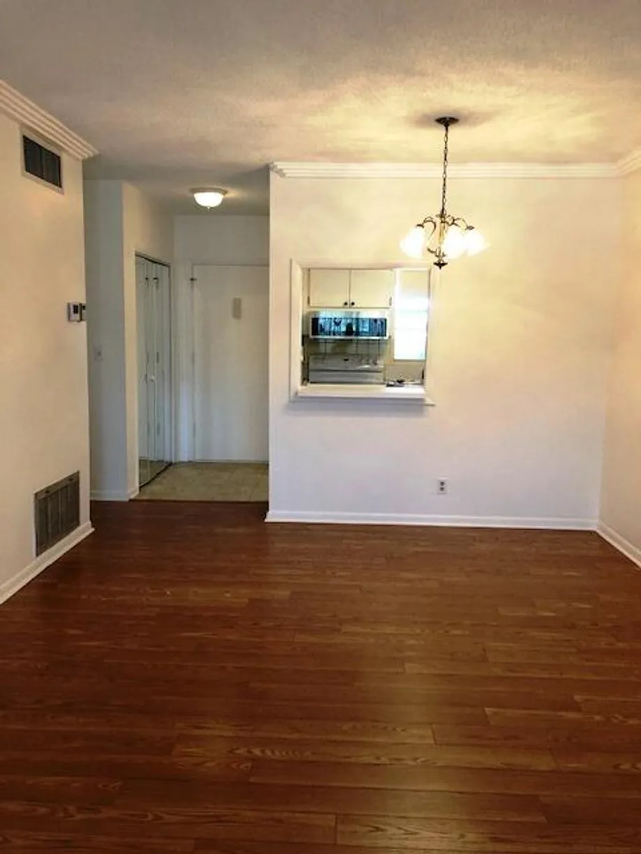 South Florida Real Estate | View 1115 Lake Terrace, 210 | Listing