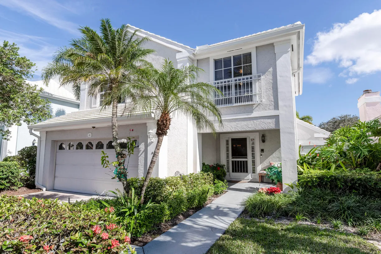 South Florida Real Estate | View 41 Windsor Lane | Listing
