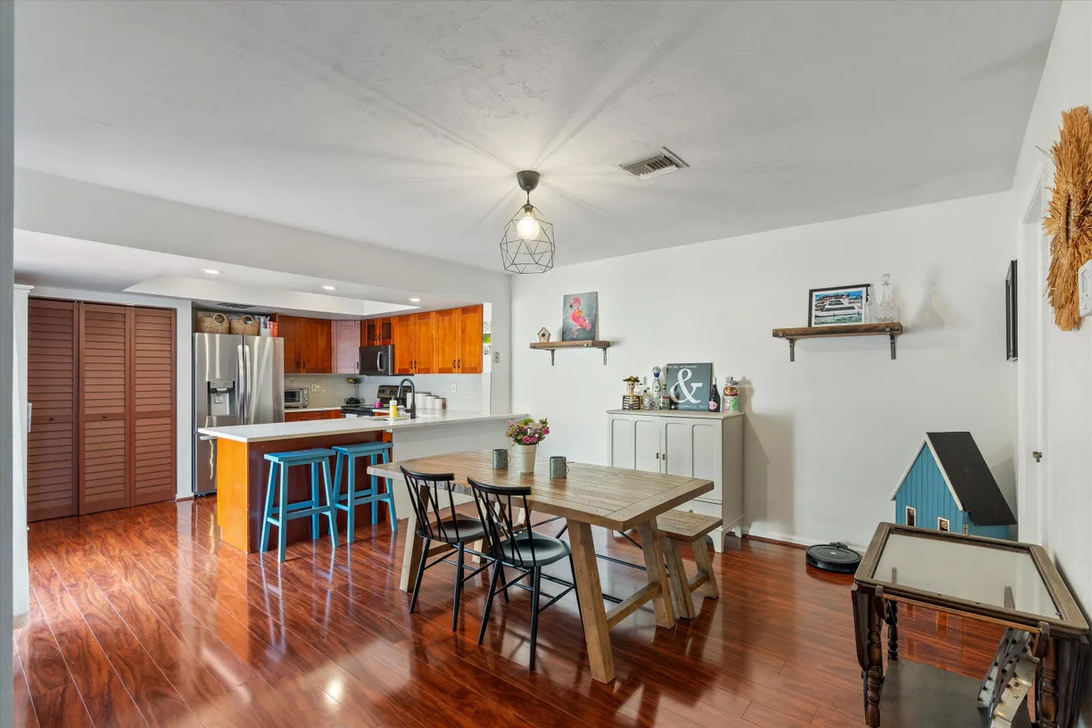 South Florida Real Estate | View 1423 SW 28th Avenue | Listing