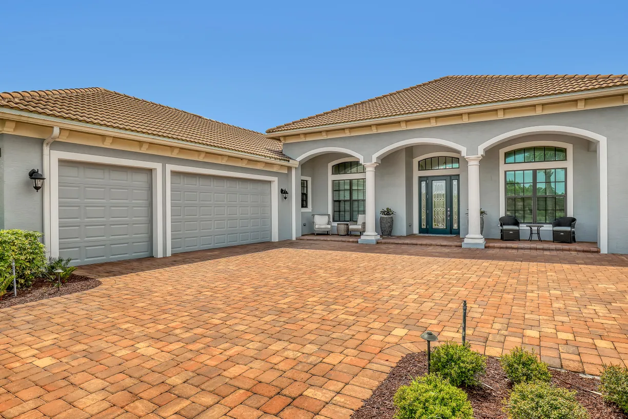 South Florida Real Estate | View 3318 SW Loriope Loop | Listing