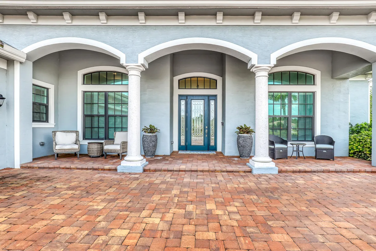 South Florida Real Estate | View 3318 SW Loriope Loop | Listing