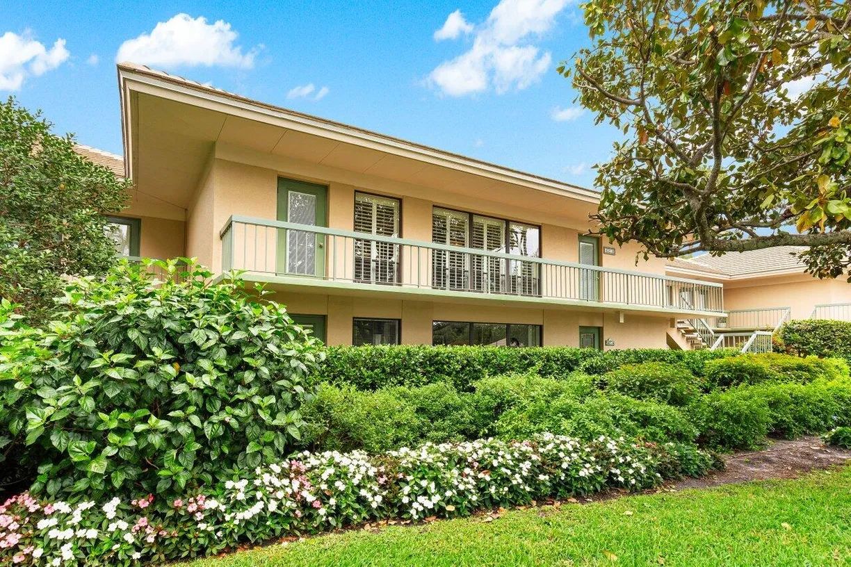 South Florida Real Estate | View 4321-B Quail Ridge Drive, Sandpiper | 2 Beds, 2 Baths