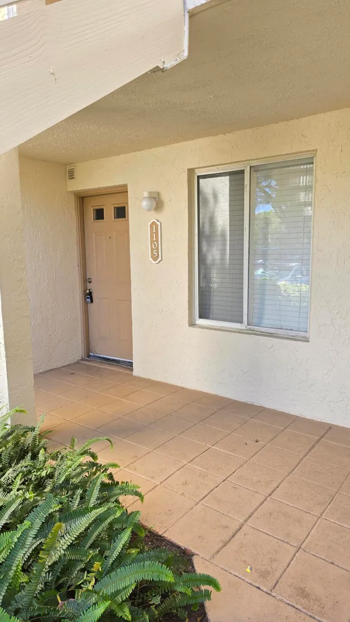 South Florida Real Estate | View 1105 Glenmoor Drive | 1 Bed, 1 Bath