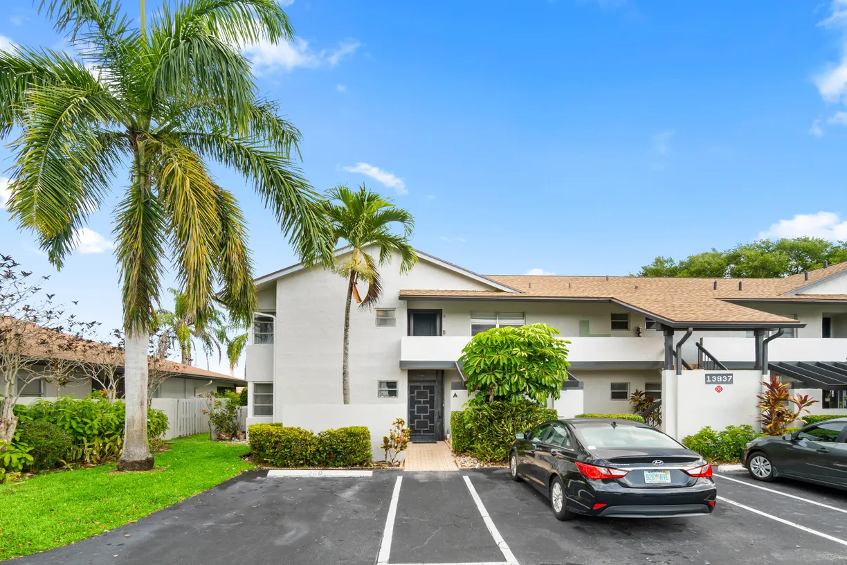 South Florida Real Estate | View 13937 Royal Palm Court, B | Listing