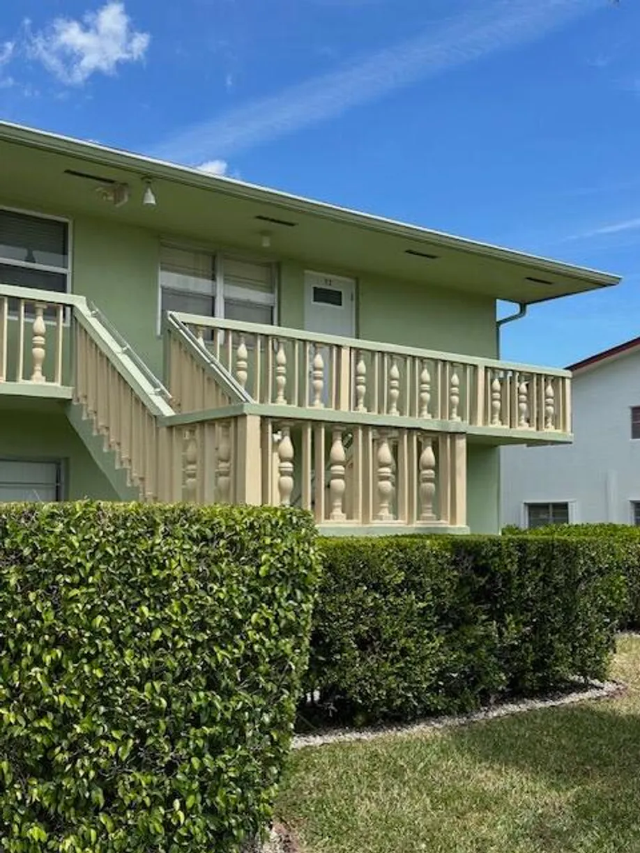 South Florida Real Estate | View 72 Norwich C | Listing