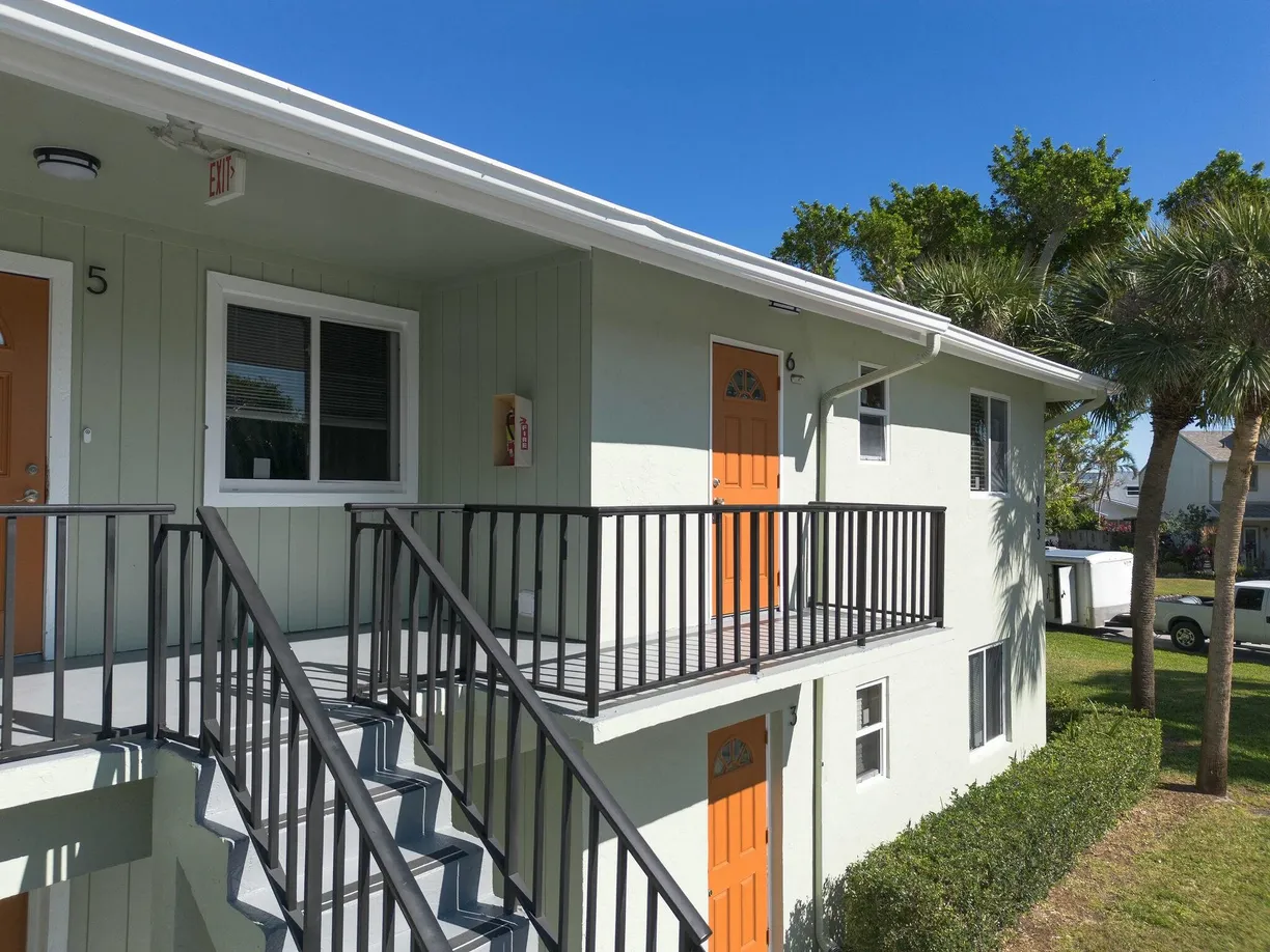 South Florida Real Estate | View 983 NW Spruce Ridge Drive, 2 | Listing