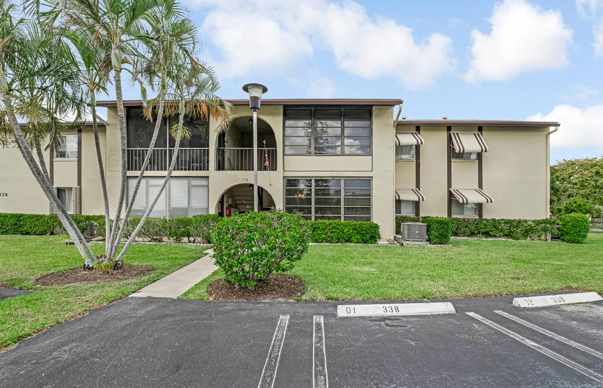South Florida Real Estate | View 338 Pine Ridge Circle, D-1 | 2 Beds, 1 Bath