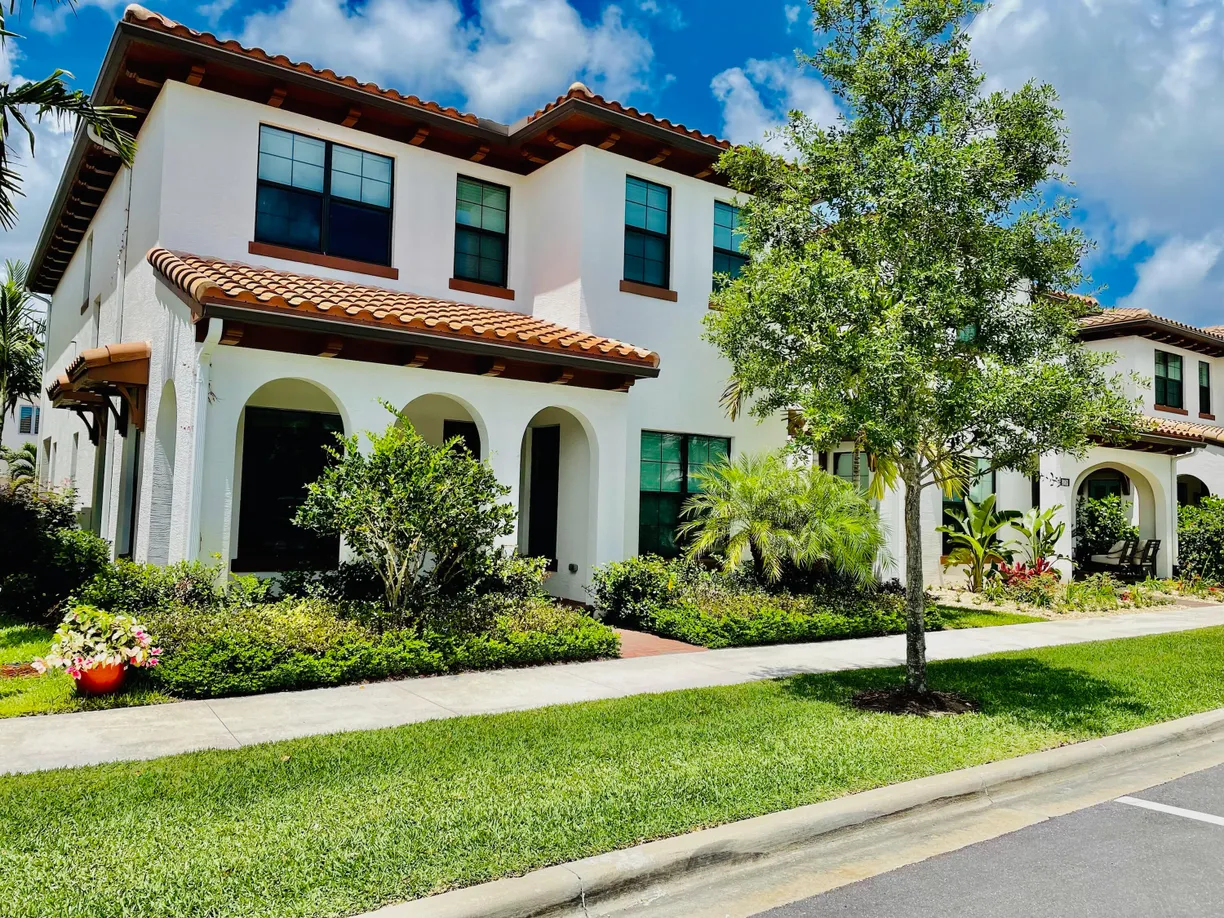 South Florida Real Estate | View 1079 Faulkner Ter Terrace | 4 Beds, 4 Baths