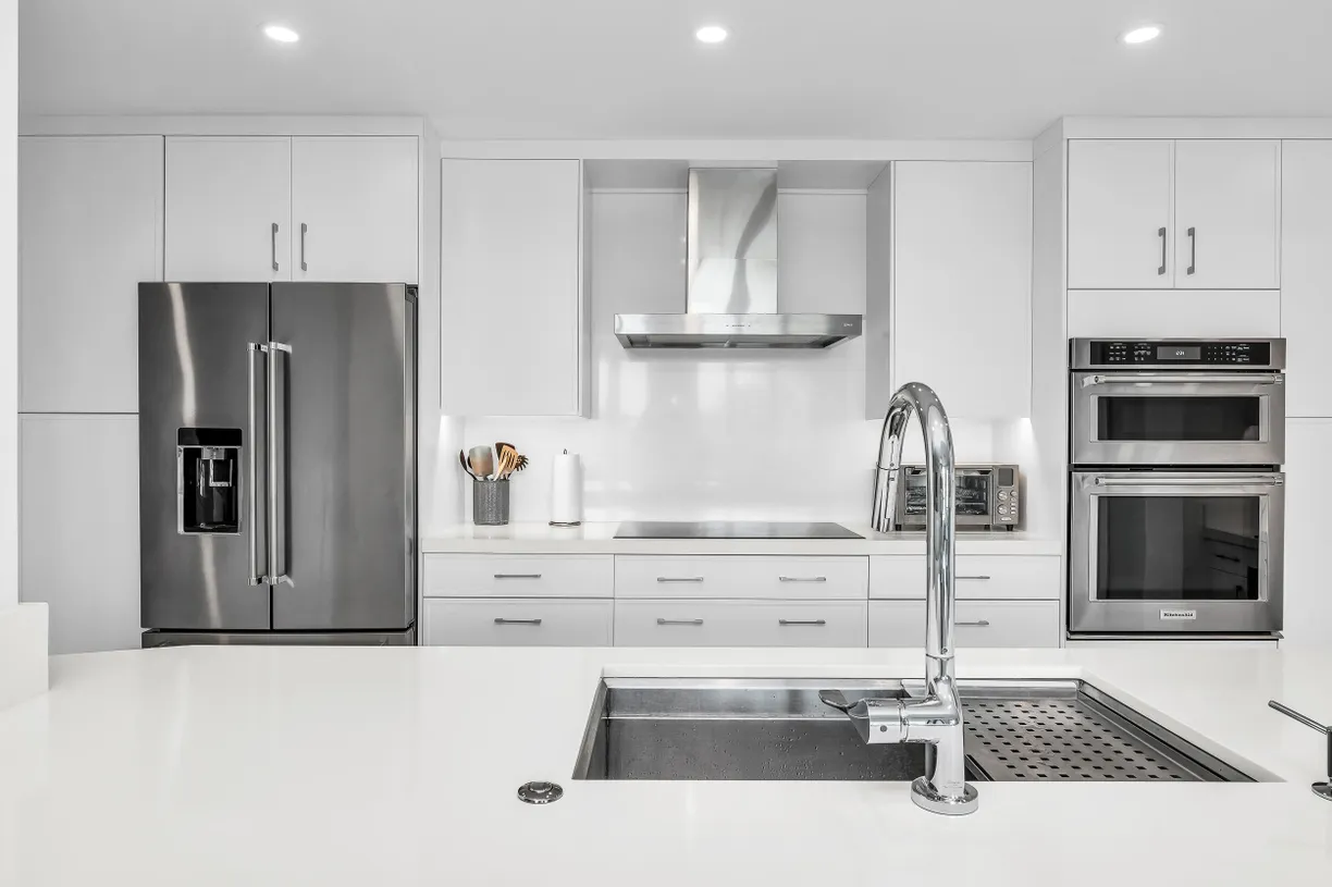 South Florida Real Estate | View 100 SE 5th Avenue, 302 | Listing