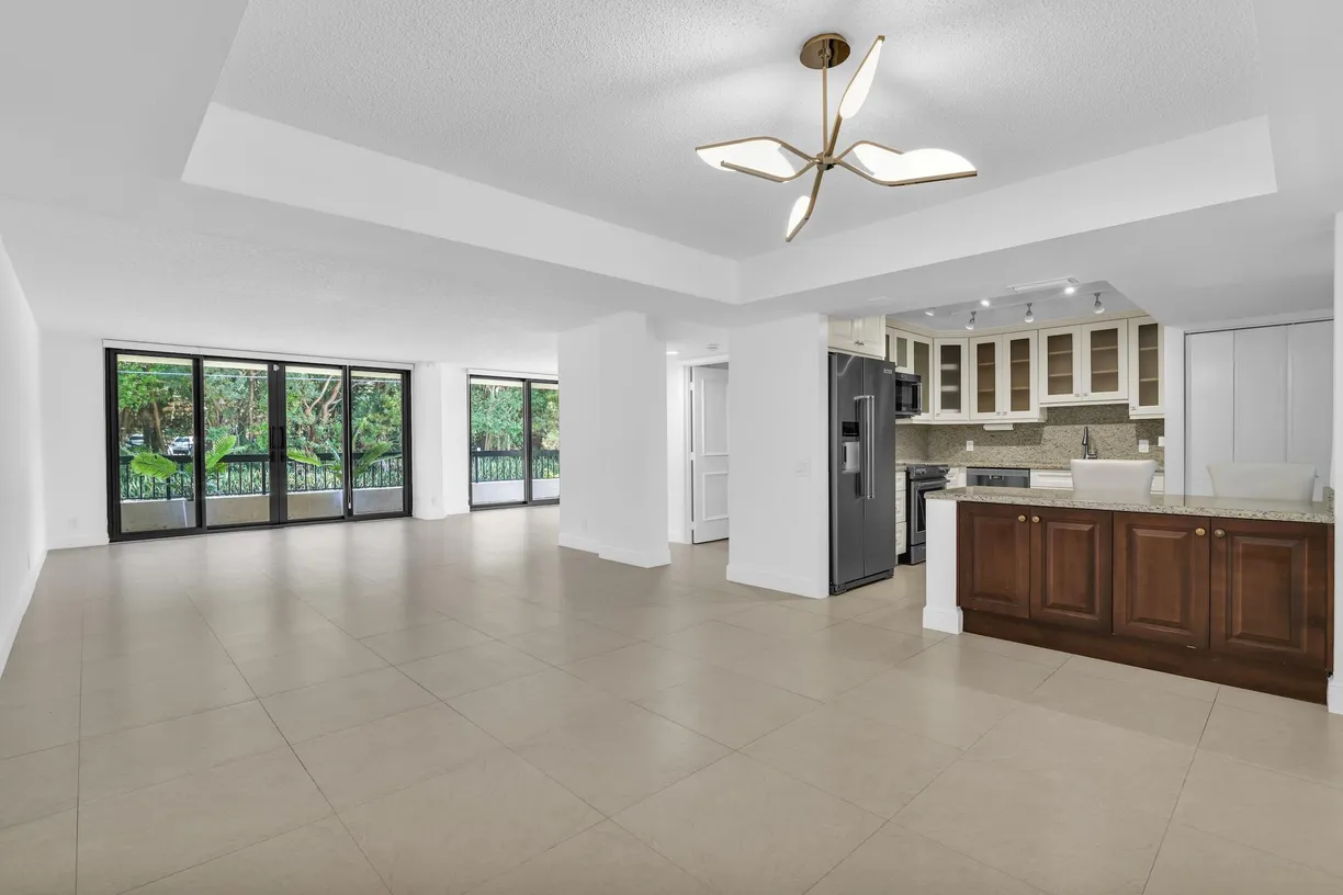 South Florida Real Estate | View 277 N Ocean Boulevard, 1010 | 3 Beds, 3 Baths