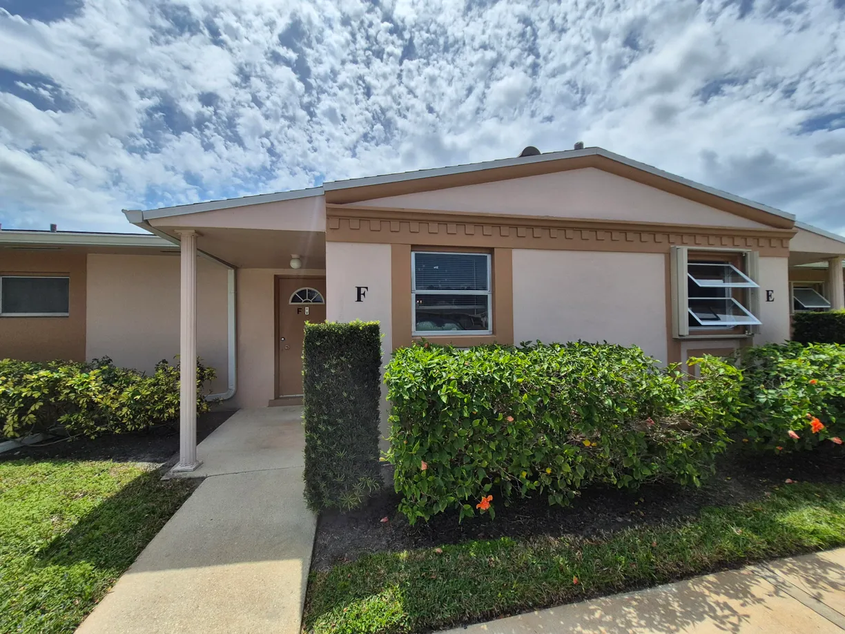 South Florida Real Estate | View 2546 Dudley Drive, F | 1 Bed, 1 Bath