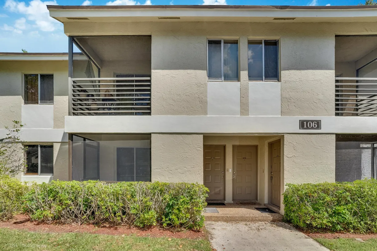 South Florida Real Estate | View 106 Gardens Drive, 103 | 2 Beds, 2 Baths
